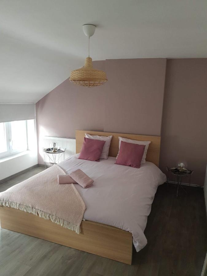 Liège duplex 6p près du centre ville Appartamento Esterno foto
